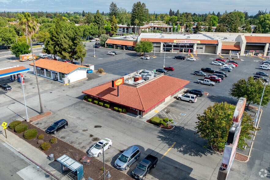 More Photos Of 3715 El Camino Real, Santa Clara Restaurant For Lease