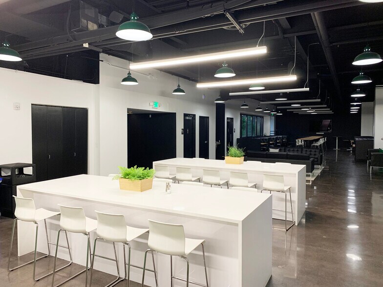 More Photos Of 1300 Mendota Heights Rd, Mendota Heights Office For Sale