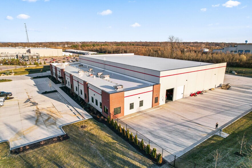 More Photos Of 4889 Alliance Dr, Mason Distribution For Sale