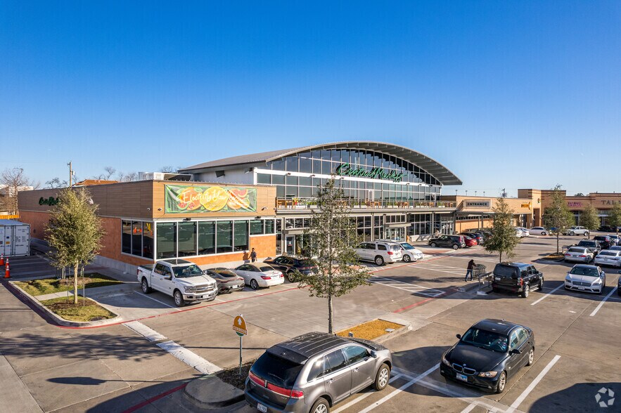 Primary Photo Of 10720 Preston Rd, Dallas Supermarket For Lease