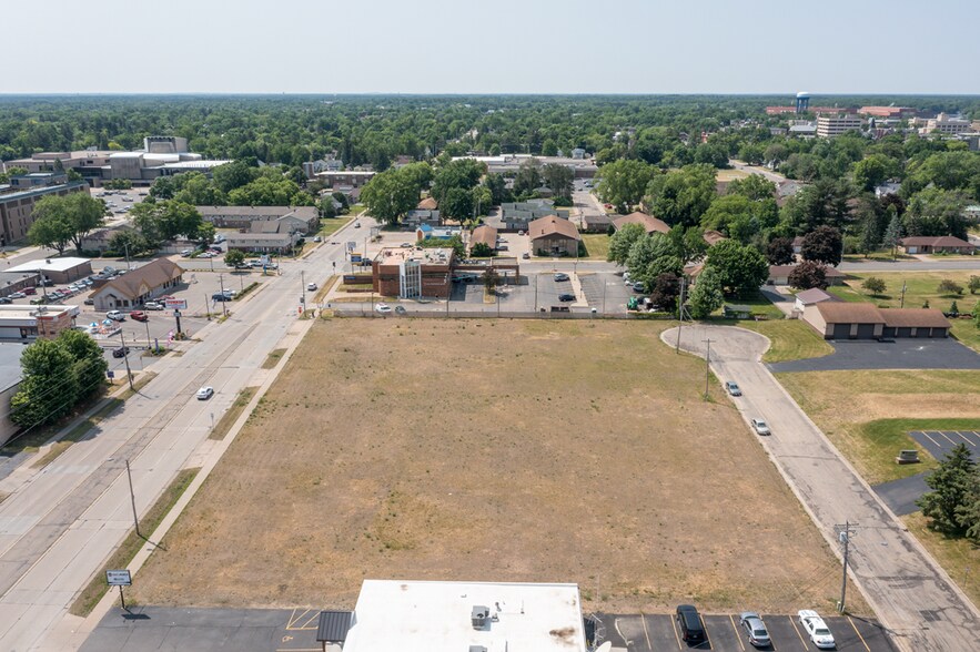 More Photos Of 532 Division St, Stevens Point Land For Sale