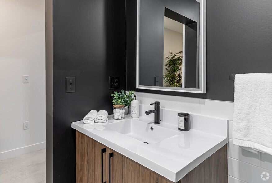 More Photos Of 99 Pratt St, Hartford Apartments For Lease