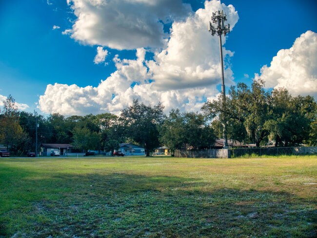 More Photos Of 208 E 28th St, Sanford Land For Sale