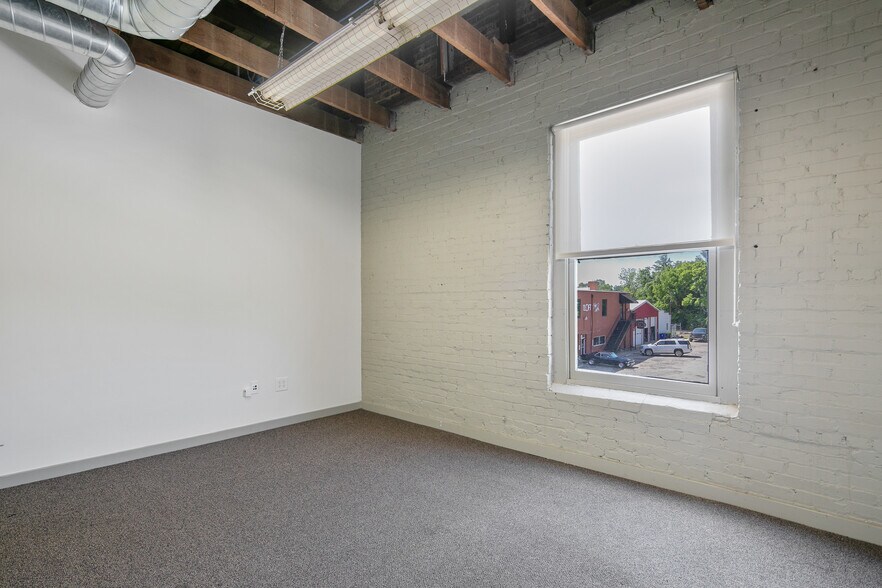 More Photos Of 159 Maxwell St, Fayetteville Office Residential For Sale