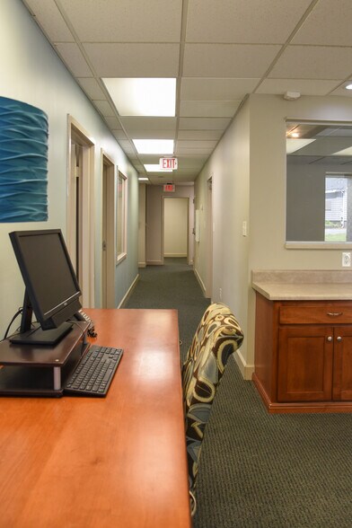 More Photos Of 1302 Somerville Rd, Decatur Freestanding For Lease