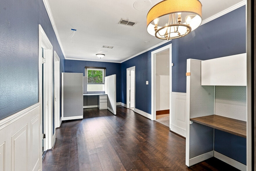 More Photos Of 1417 8th Ave, Fort Worth Hospitality For Sale
