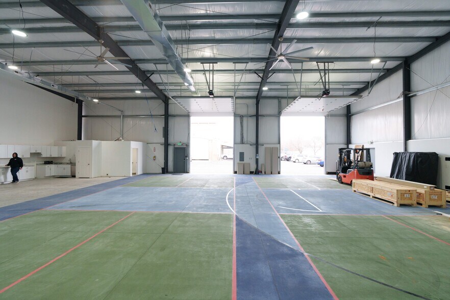 More Photos Of 2441 S 1560 W, Woods Cross Manufacturing For Lease