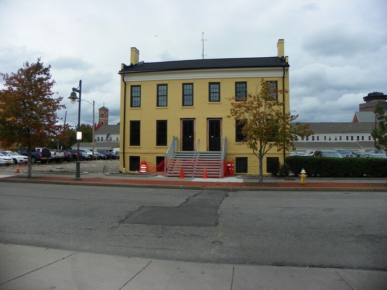 More Photos Of 30-32 N Washington St, Rochester Apartments For Sale
