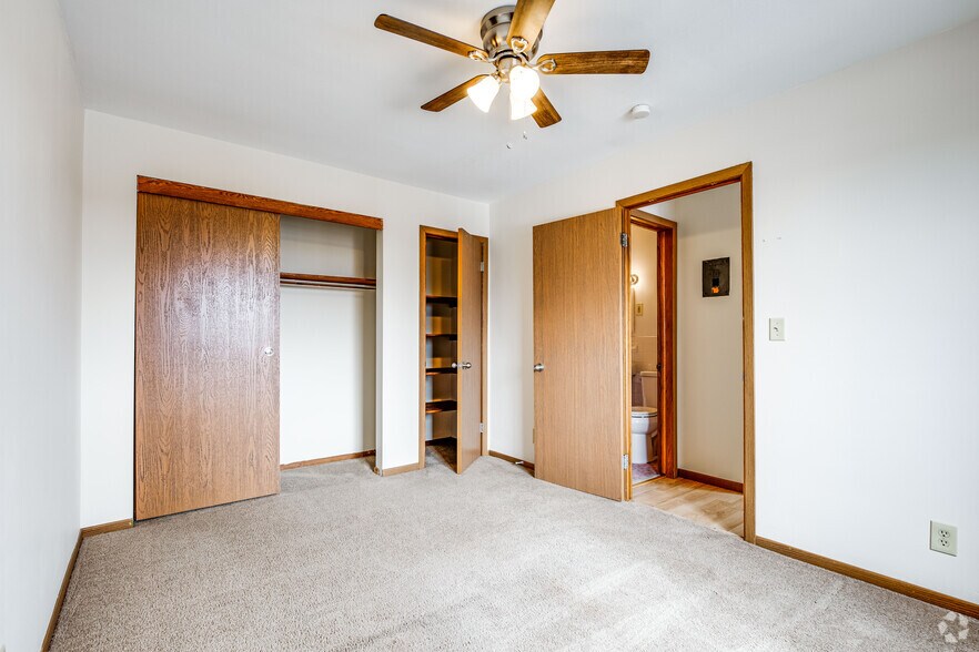 More Photos Of 1634-1642 Eustis St, Lauderdale Apartments For Sale