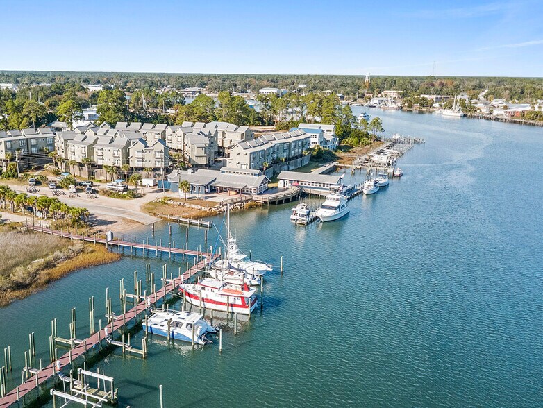 More Photos Of 275 Timber Island Rd, Carrabelle Restaurant For Sale