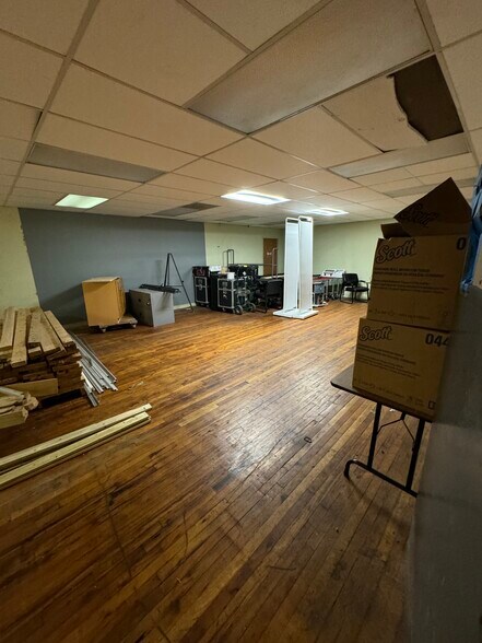 More Photos Of 130 Piper Ln, Salisbury Warehouse For Sale