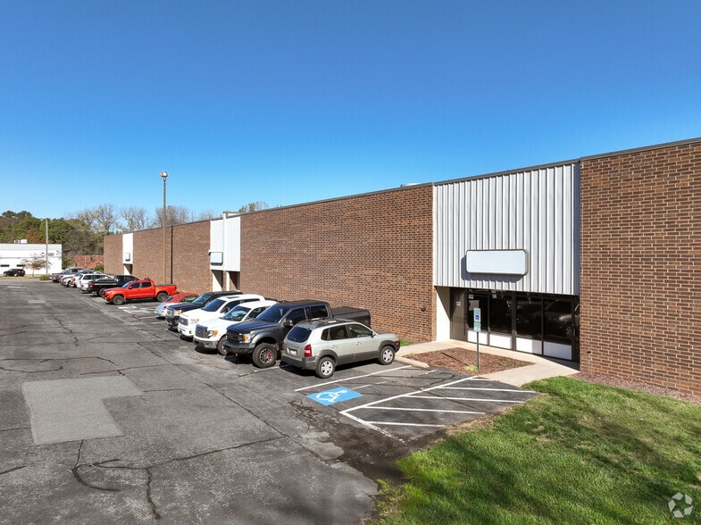 Primary Photo Of 4101 Revolution Park Dr, Charlotte Light Distribution For Lease