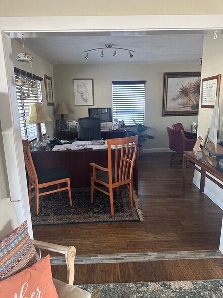 More Photos Of 3010 Manatee Ave, Bradenton Medical For Sale