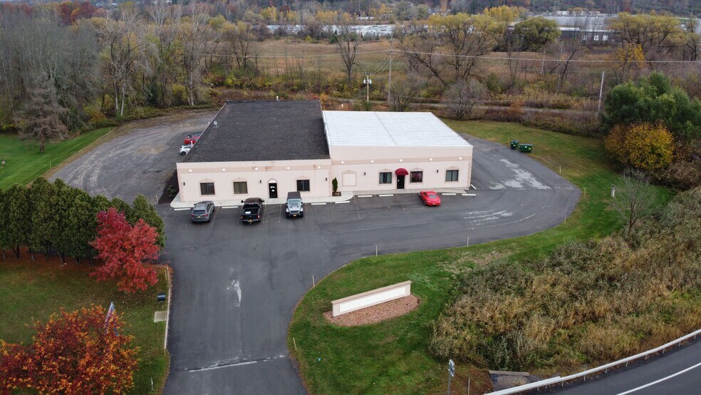 More Photos Of 7424 Victor Mendon Rd, Victor Flex For Lease