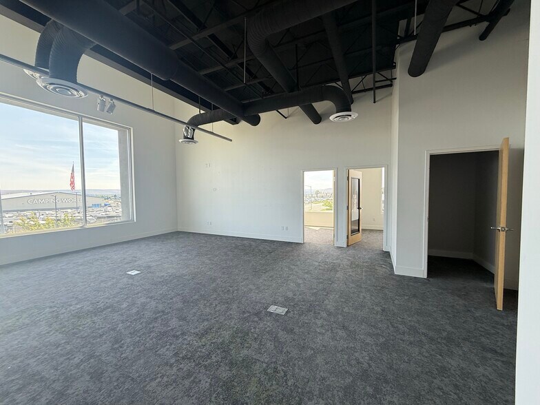 More Photos Of 9425 Sandifur Pky, Pasco Office For Lease