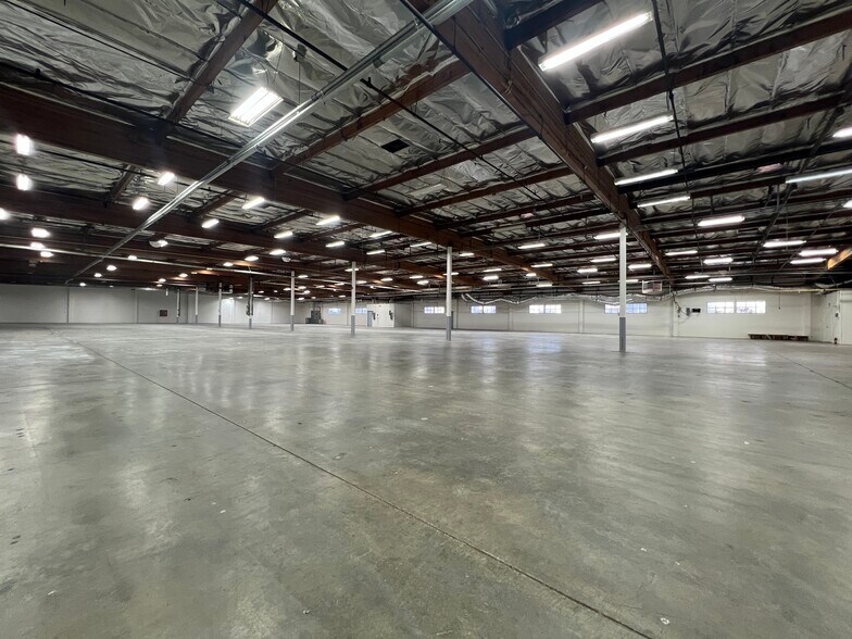 More Photos Of 459 Park Ave, San Fernando Manufacturing For Lease
