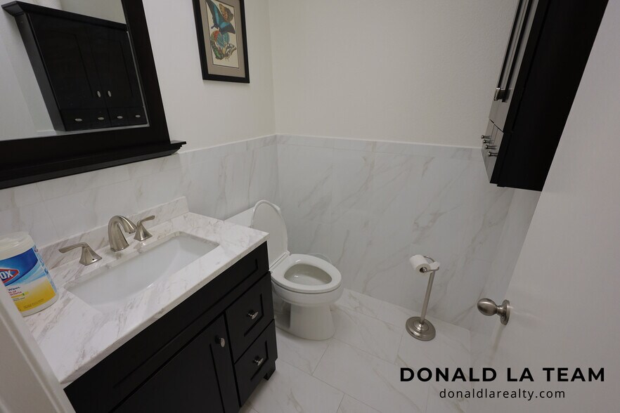 More Photos Of 425 W Bonita Ave, San Dimas Office For Sale