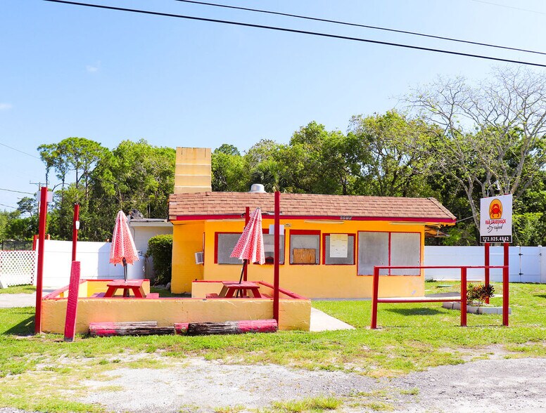 More Photos Of 4410 38th Ave, Vero Beach Multifamily For Sale