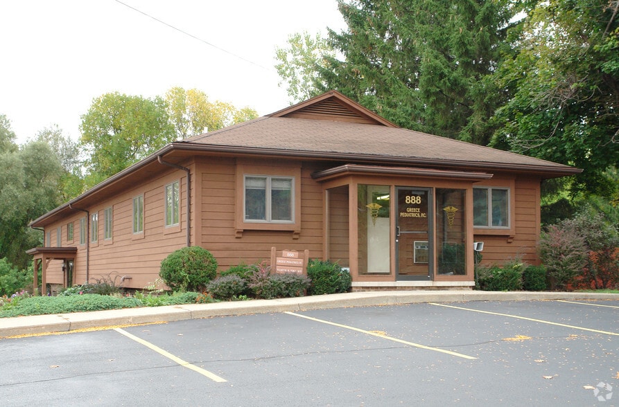 More Photos Of 888 Long Pond Rd, Greece Medical For Lease