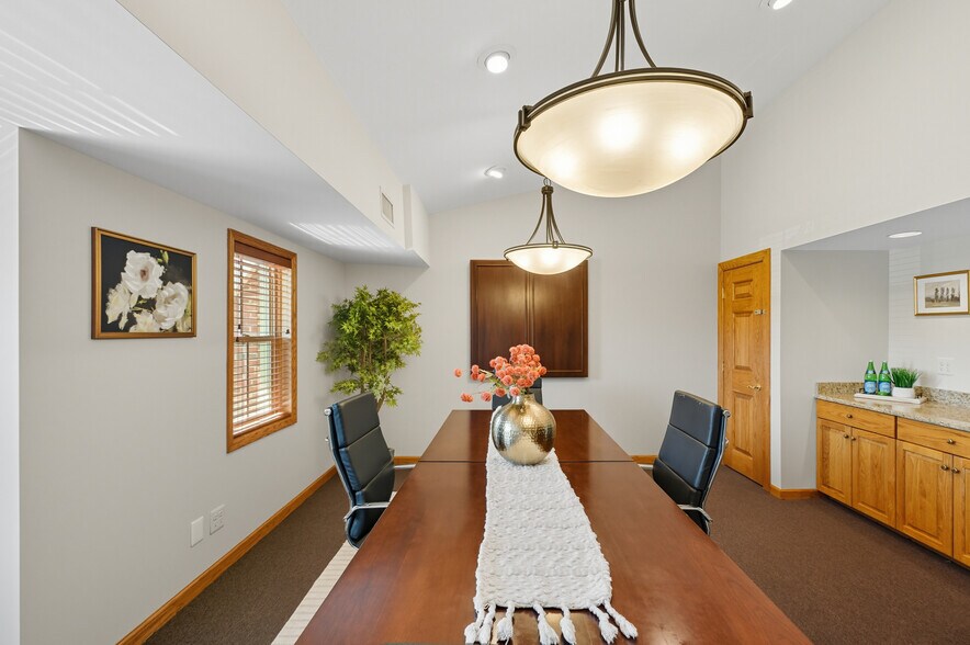 More Photos Of 10130-10134 Colvin Run Rd, Great Falls Medical For Sale