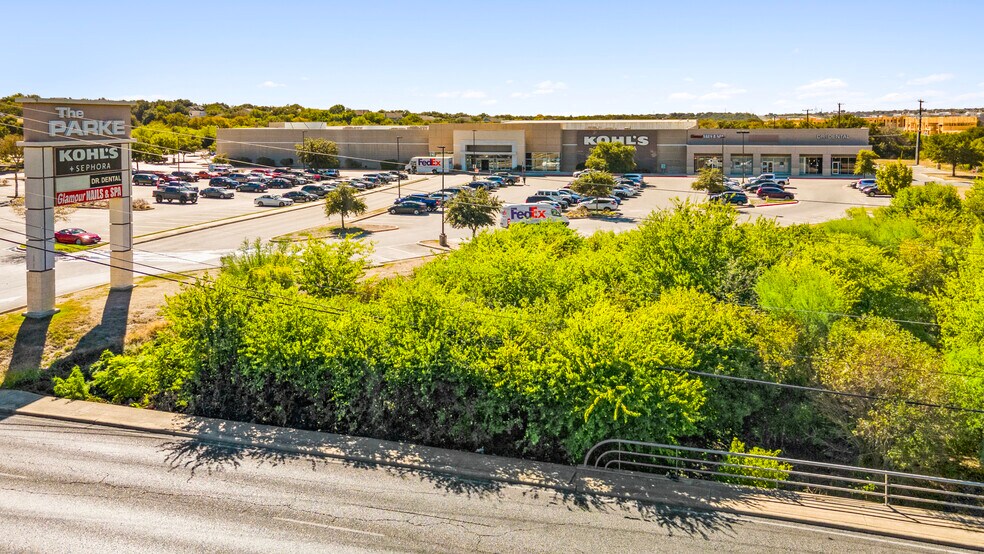 More Photos Of 10838-10842 Potranco Rd, San Antonio Department Store For Lease
