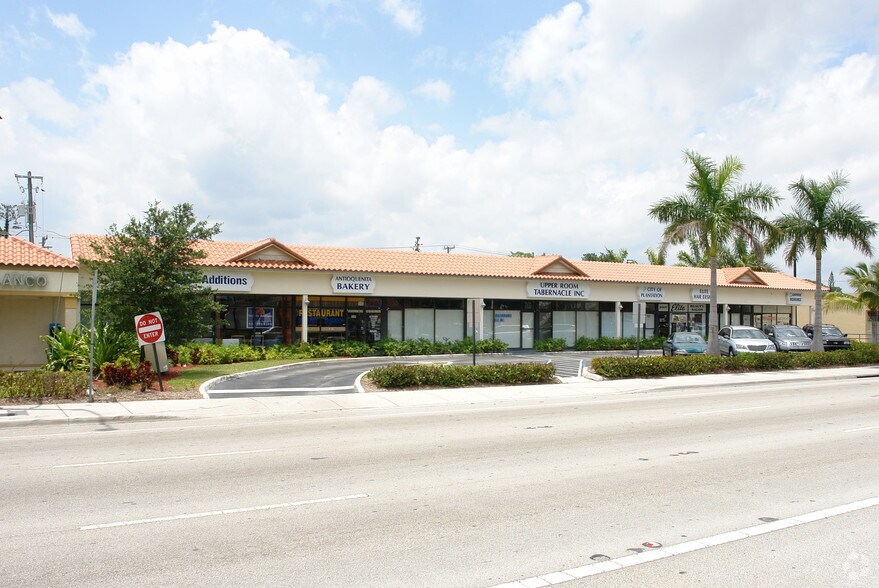 More Photos Of 301-319 S State Road 7, Plantation General Retail For Lease