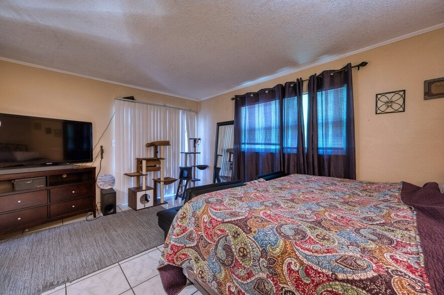 More Photos Of 25038 Harborview Rd, Port Charlotte Apartments For Sale