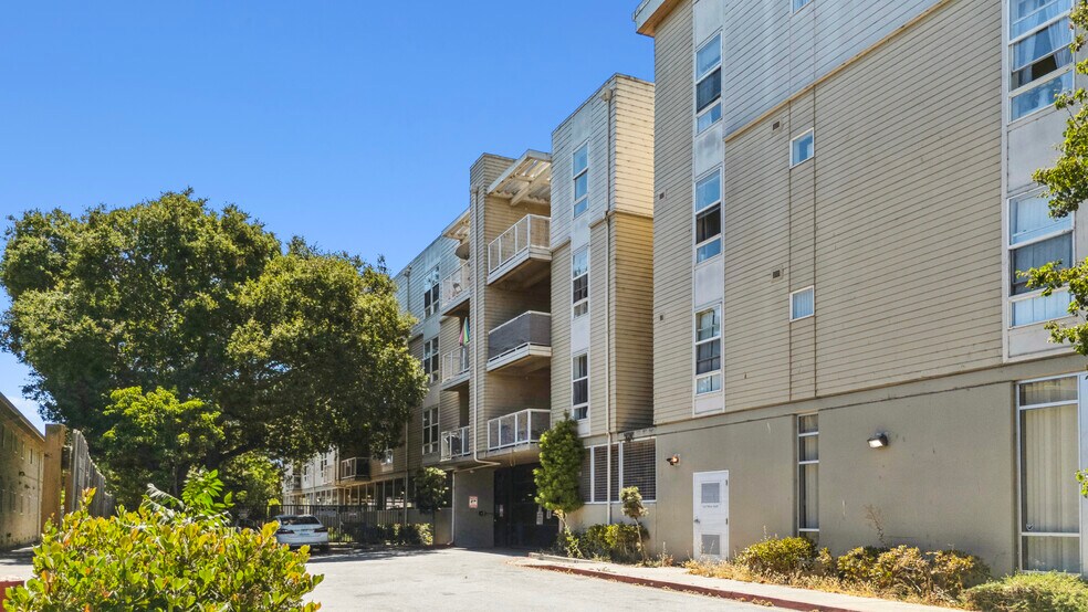 More Photos Of 1730 Bay Rd, Palo Alto Apartments For Sale
