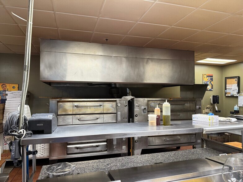 More Photos Of 421 Penn Ave, West Reading Restaurant For Lease