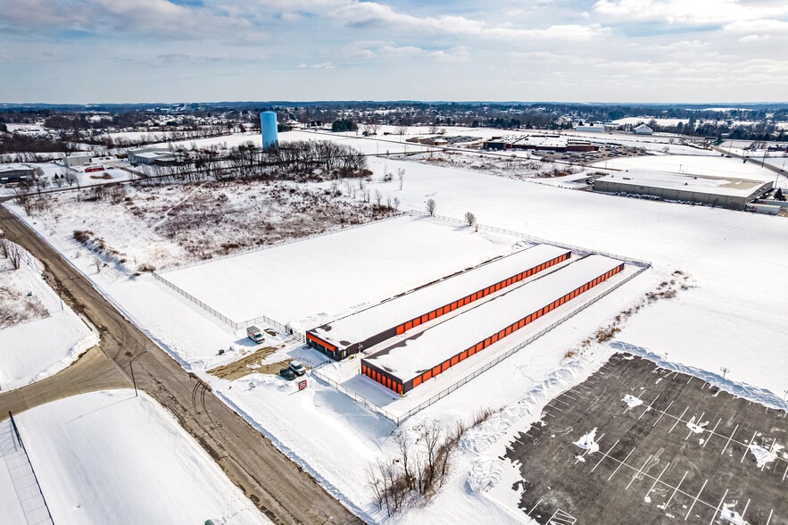 More Photos Of 2851 Business Pl SE, Massillon Self Storage For Sale