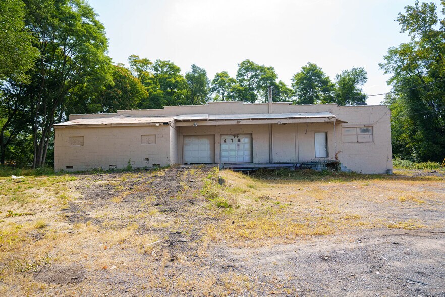 More Photos Of 1125 Mitchell Rd, Schenectady Warehouse For Sale