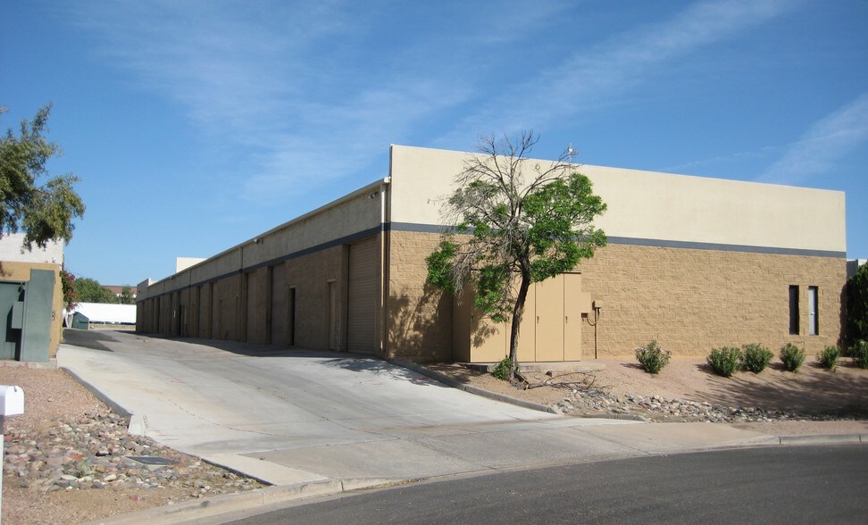 More Photos Of 1201 N 54th Ave, Phoenix Warehouse For Lease