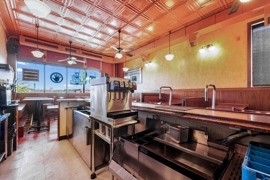 More Photos Of 201 N Broadway Ave, Urbana Restaurant For Sale