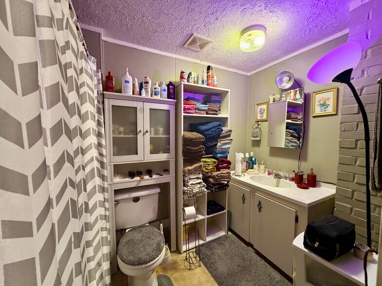 More Photos Of 5122 Main St, Grasonville Apartments For Sale