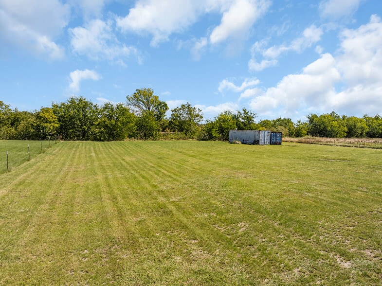 More Photos Of 1430 US Highway 77, Ardmore Self Storage For Sale