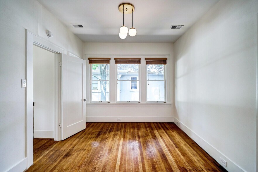 More Photos Of 414 Branard St, Houston Medical For Sale