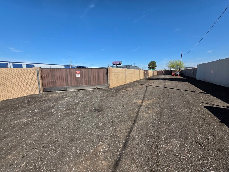 More Photos Of 21414 N 24th Dr, Phoenix Land For Lease