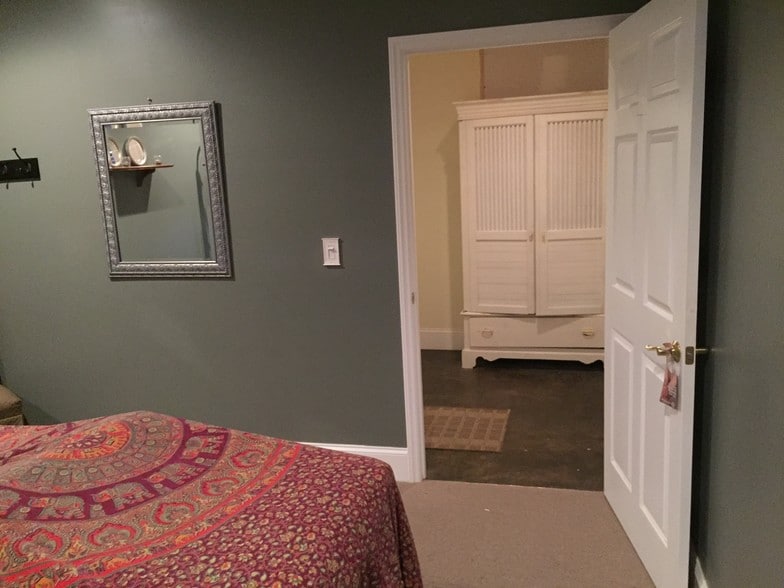 More Photos Of 1707 N Post Rd, Shelby Office For Sale