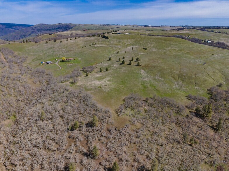 More Photos Of 60 Hartwig Road, Lyle Land For Sale