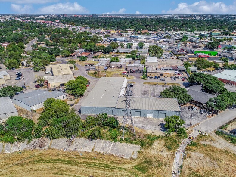 More Photos Of 6803-6831 Breeden Ave, San Antonio Light Manufacturing For Lease