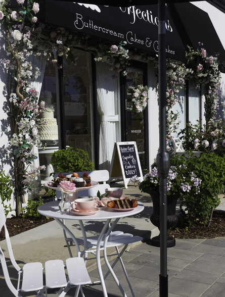 More Photos Of 2952 Randolph Ave, Costa Mesa Restaurant For Lease