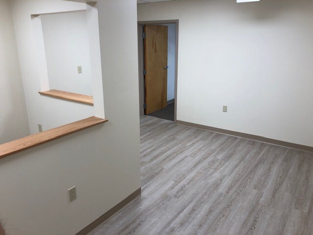 More Photos Of 215 Toll Gate Rd, Warwick Medical For Lease