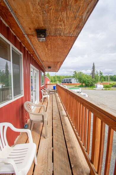 More Photos Of 39031 Strawberry Ct, Kenai Flex For Sale