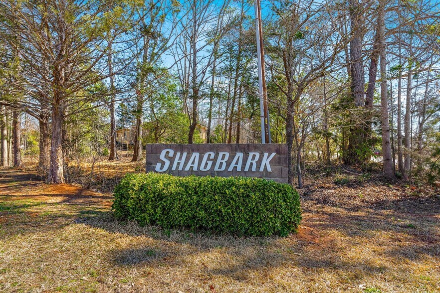 More Photos Of 1 Shagbark Ln, Seneca Apartments For Sale