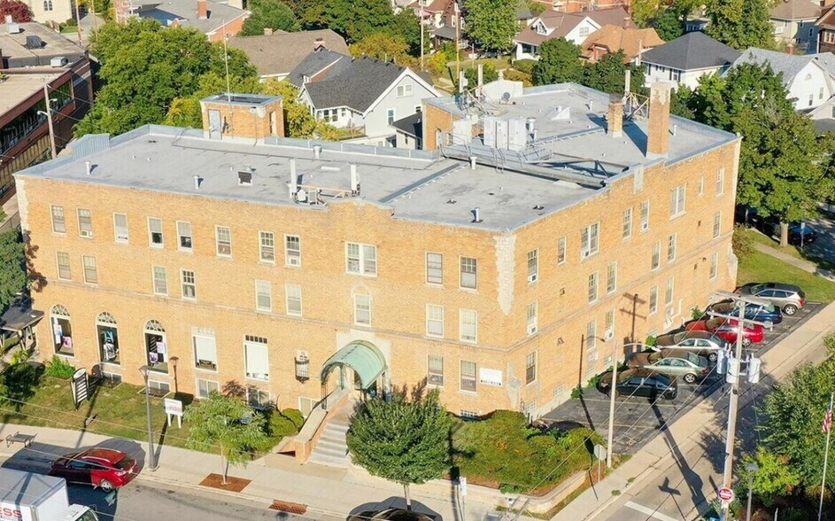 Primary Photo Of 7416 Harwood Ave, Wauwatosa Multifamily For Sale