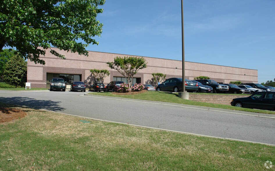 More Photos Of 3137 Chestnut Dr, Atlanta Distribution For Lease