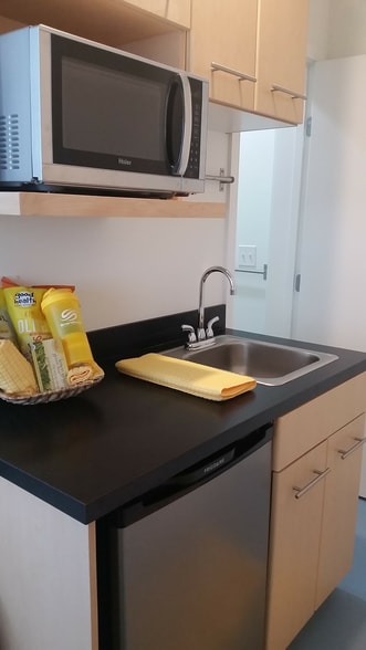 More Photos Of 2418 NW 58th St, Seattle Apartments For Sale