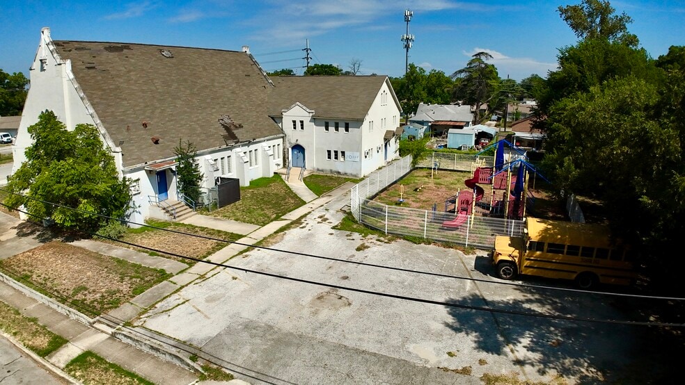 More Photos Of 507 E Mayfield Blvd, San Antonio Religious Facility For Sale
