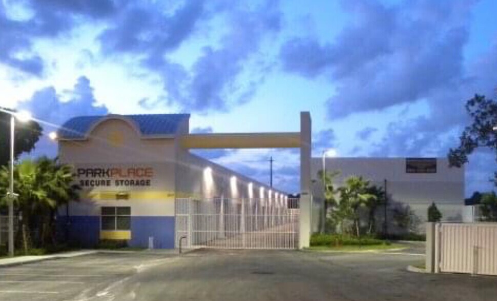 More Photos Of 2011 W State Road 84, Fort Lauderdale Warehouse For Sale