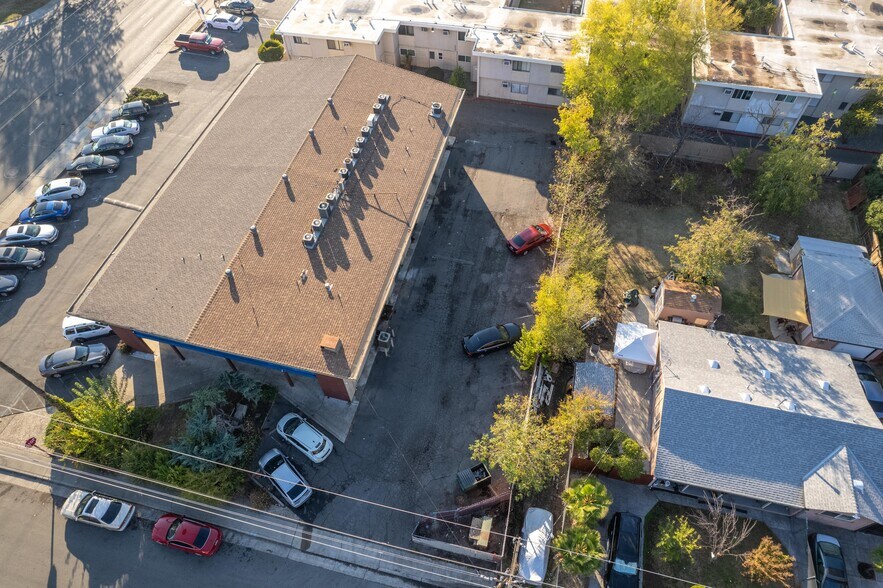 More Photos Of 2391 Arden Way, Sacramento Office For Sale